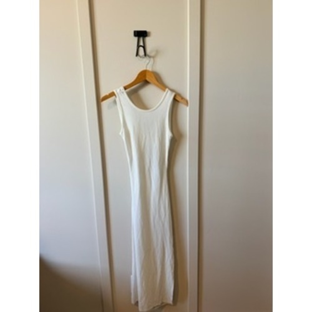 Elan White Ribbed Twist Back Cutout Maxi Dress Sleeveless Side Slit summer